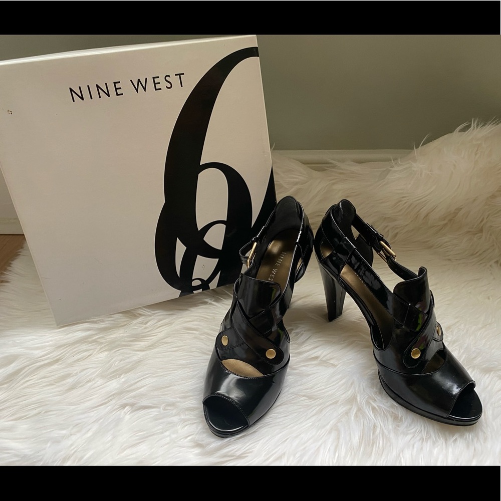 Nine West black leather heels size 7.5